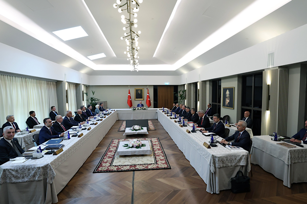Cumhurbaşkanlığı Kabinesi Erdoğan Başkanlığında toplandı Cumhurbaşkanlığı Kabinesi Erdoğan Başkanlığında toplandı