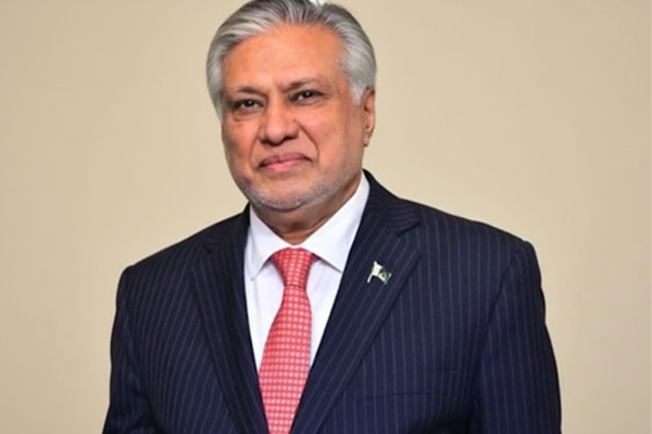 Dar, Bangladeş Dışişleri Bakanı Rahman ile bir araya geldi