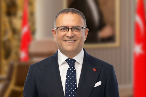 Derince Belediye Başkanı Gökçe’den Cumhuriyet Bayramı mesajı Derince Belediye Başkanı Gökçe’den Cumhuriyet Bayramı mesajı