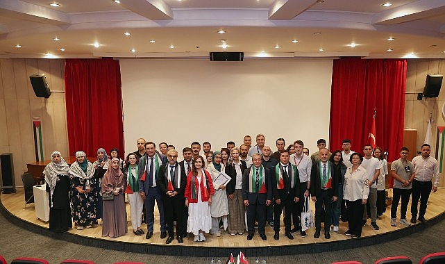DEÜ'de Gazze İçin Bilim ve Akademik Dayanışma Buluşması