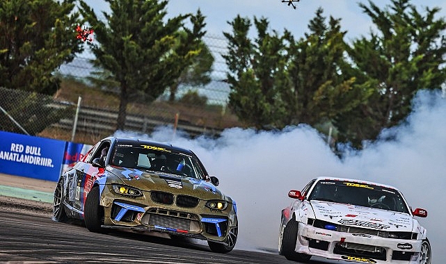 Drift Mücadelesi İstanbul Park'ta Nefes Kesti Drift Mücadelesi İstanbul Park'ta Nefes Kesti