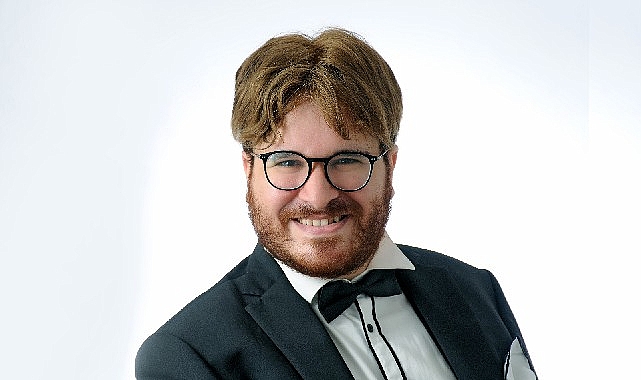Dünyaca ünlü Türk Opera Sanatçıcı Tenor Sedat Can Öztoprak operanın kalbi Viyana'yı fethetti