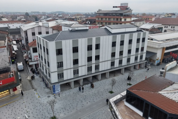 Düzce’nin en büyük kütüphanesi açılışa hazırlanıyor