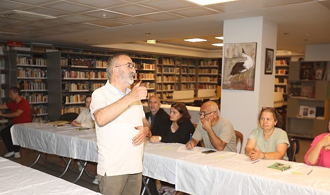 Efes Selçuk'ta Kitap Severler Kuyucaklı Yusuf'u Konuştu
