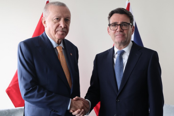 Erdoğan, İngiltere Başbakanı Andy Burnham ile görüştü