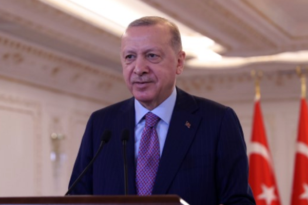 Erdoğan ve Meloni’den telefon diplomasisi: İş birliği ve NATO vurgusu Erdoğan ve Meloni’den telefon diplomasisi: İş birliği ve NATO vurgusu