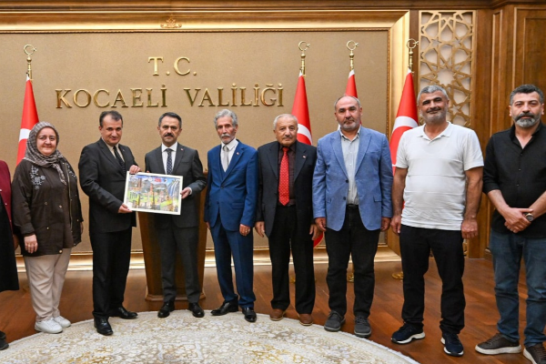 Eskişehir Erzurumlular Derneğinden Vali Aktaş’a ziyaret Eskişehir Erzurumlular Derneğinden Vali Aktaş’a ziyaret