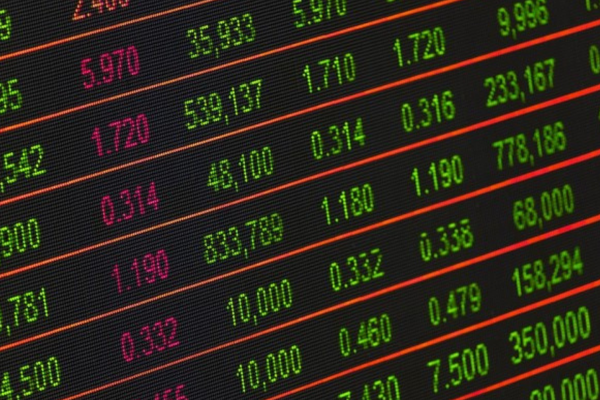 Fonlar altın ve petrolde temkinli, Euro'da iyimserliğini koruyor