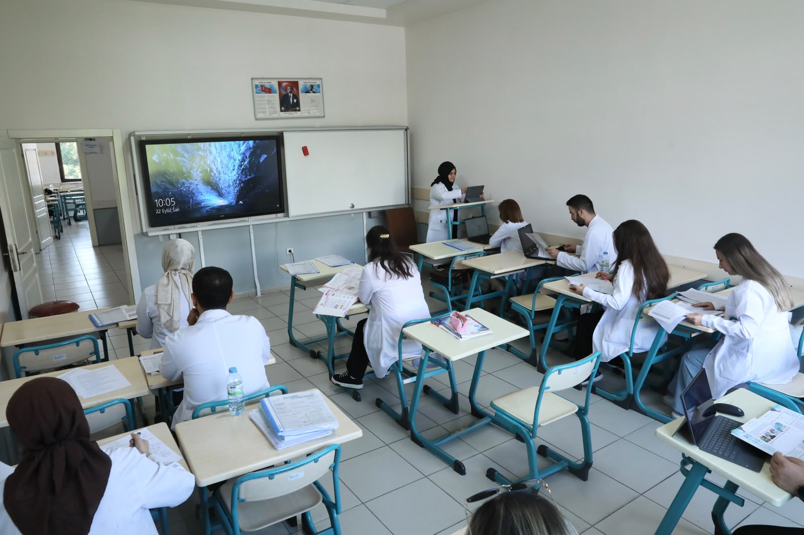 Genç KAYMEK'te yeni dönem hazırlıkları zümre çalışmalarıyla başladı Genç KAYMEK'te yeni dönem hazırlıkları zümre çalışmalarıyla başladı