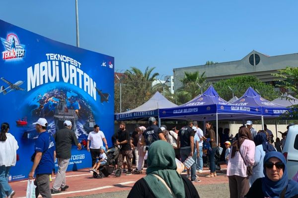 Gölcük Belediyesi’nden TEKNOFEST Mavi Vatan’a destek