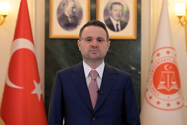 Gürlek: Süresiz nafakaya ilişkin yasal düzenleme yeni yasama döneminde gündeme gelecek Gürlek: Süresiz nafakaya ilişkin yasal düzenleme yeni yasama döneminde gündeme gelecek