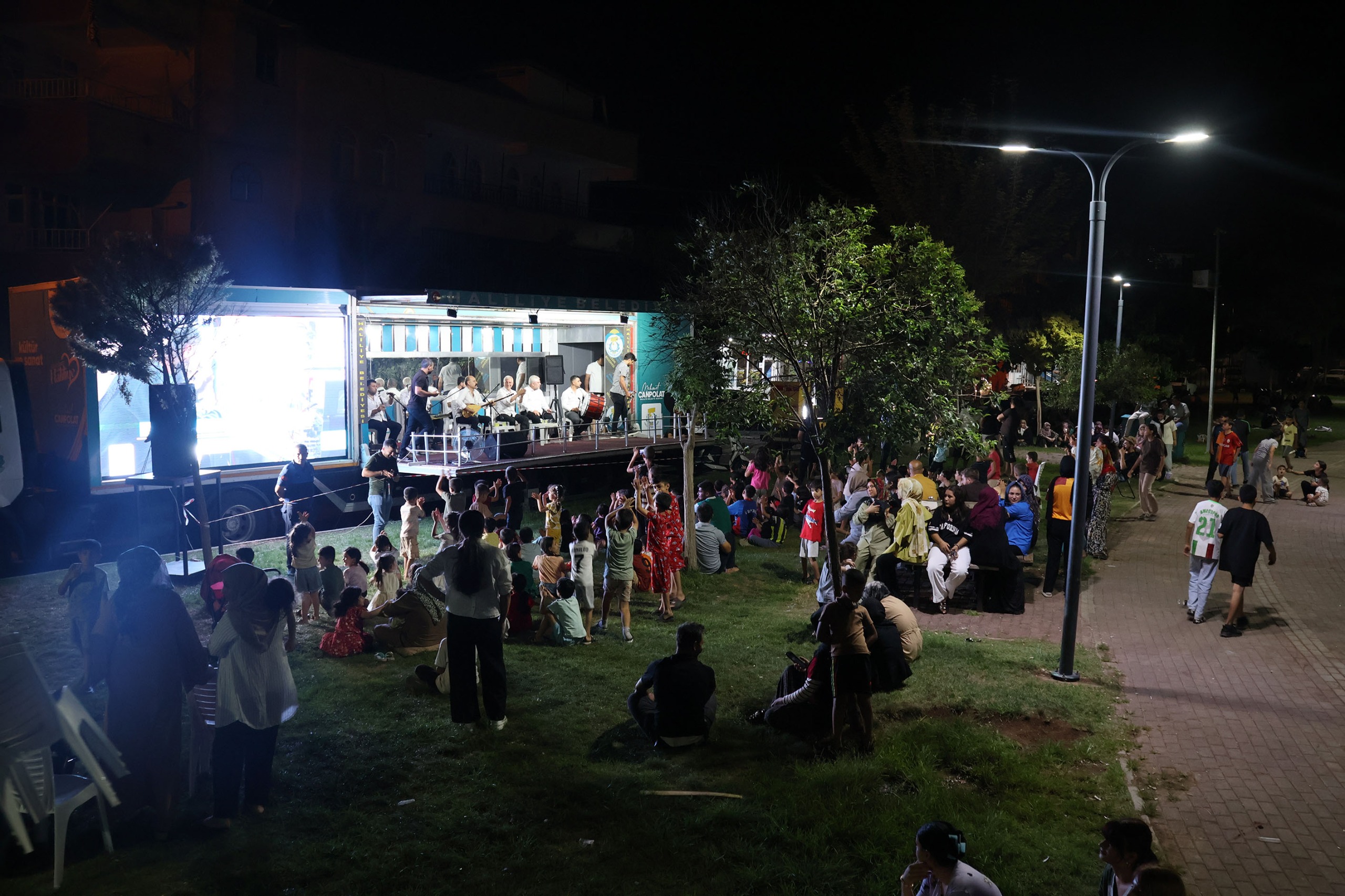 Haliliye’de yaz konserleri ve çocuk etkinlikleri 6 mahallede devam etti