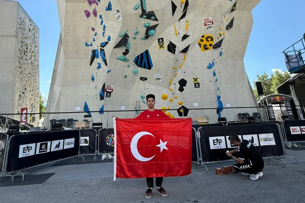 İnegöl Belediyesporlu Emre Doğan Dünya Kupası’nda Türkiye’yi temsil etti