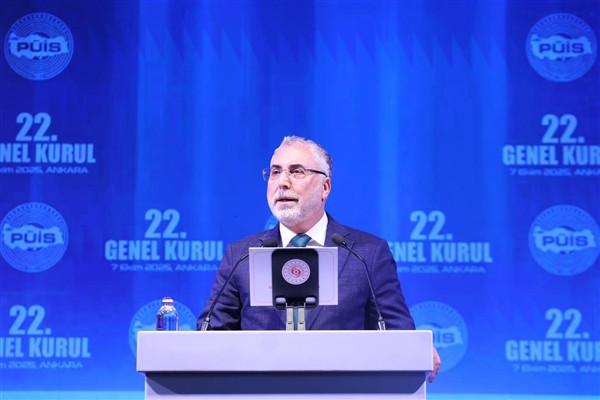 Işıkhan: Bu partiyi millet kurdu; kumaşını millet dokudu Işıkhan: Bu partiyi millet kurdu; kumaşını millet dokudu