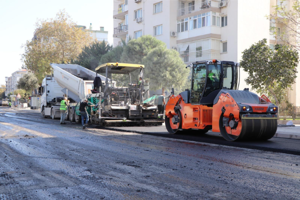 İzmir'de 5 kilometrelik yol yenileniyor İzmir'de 5 kilometrelik yol yenileniyor