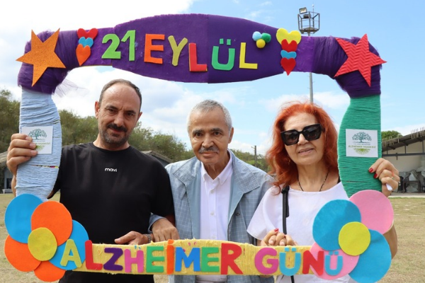 İzmit’te Alzheimer Yaşam Evi sakinleri doğayla buluştu İzmit’te Alzheimer Yaşam Evi sakinleri doğayla buluştu