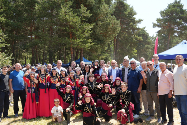 İznik'te 5'inci Maviyemiş Festivali düzenlendi