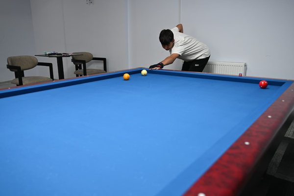 Karacabey’de bilardo branşı faaliyete başladı