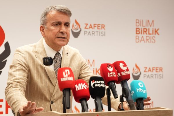 Karamahmutoğlu'ndan Kıbrıs ve göç mesajı