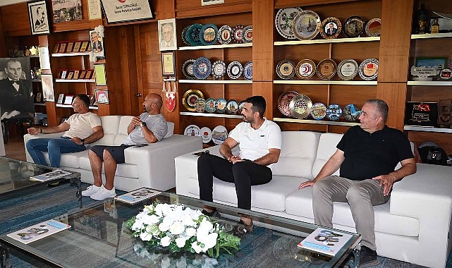 Kemer Su Sporları Derneği'nden Başkan Topaloğlu'na ziyaret