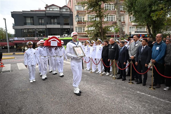 Kıbrıs Gazisi Tırnavalı Kocaeli’de toprağa verildi Kıbrıs Gazisi Tırnavalı Kocaeli’de toprağa verildi