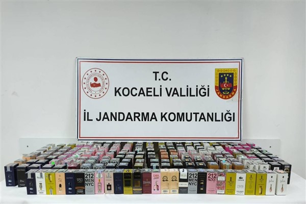 Kocaeli'de 3,2 milyon liralık kaçak parfüm ele geçirildi