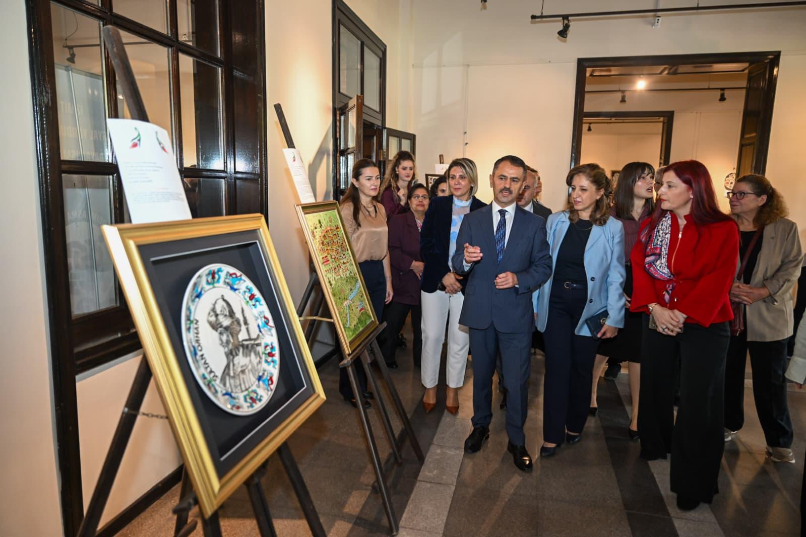 Kocaeli’de ‘İzmit Tarihine Geleneksel Çini Sanatı ile Yolculuk’ sergisi açıldı