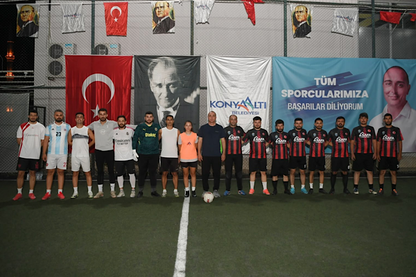 Konyaaltı’nda mahalleler arası futbol turnuvası başladı