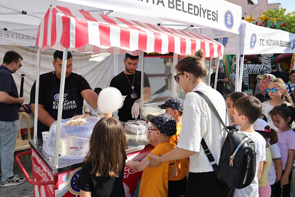 Kütahya’da Germiyan Sokak’ta çocuklara yönelik etkinlik düzenlendi