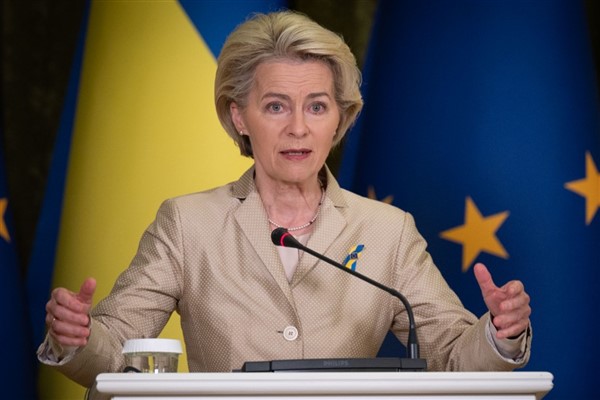 Leyen: Avrupa yapay zekâ alanında ilk kıta olmayı hedefliyor Leyen: Avrupa yapay zekâ alanında ilk kıta olmayı hedefliyor