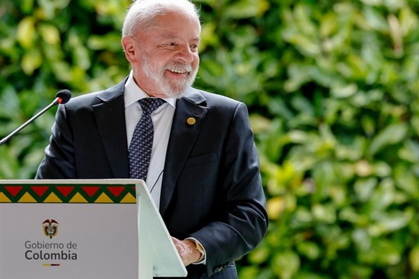 Lula: Brezilyalı çalışanların değerini artırmayı seçtim. Lula: Brezilyalı çalışanların değerini artırmayı seçtim.