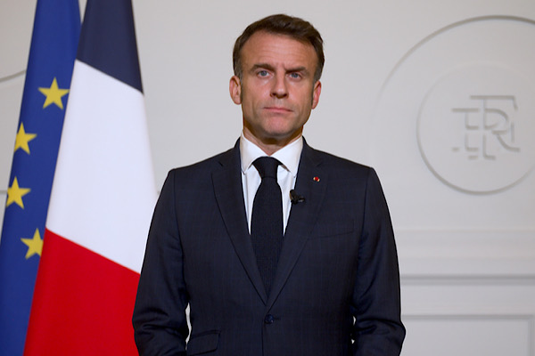 Macron: Dayanışma ve kamu hizmetleri en savunmasız kesimler için kritik rol üstleniyor