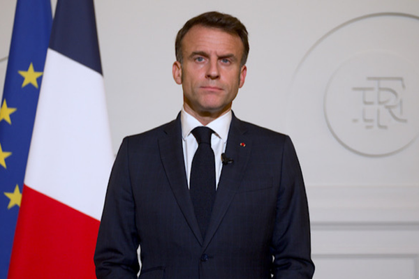 Macron: Görme engelli futbol takımımız tekrar Avrupa şampiyonu oldu
