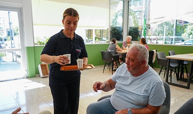 “Maltepe Belediyesi Emekli Dayanışma Evi" uygun fiyatlarıyla emeklilerin göz bebeği oldu