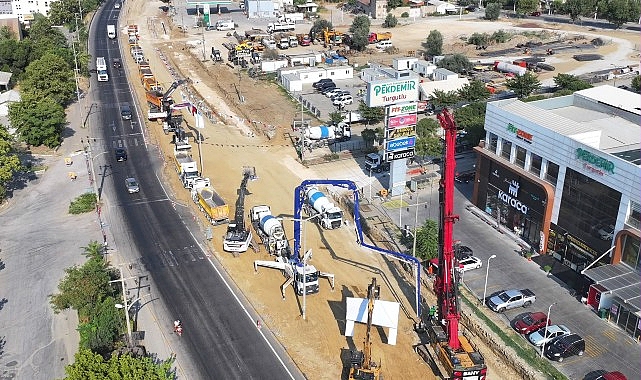 Manisa'nın Ulaşım Ağına Güç Katacak Ergenekon Köprülü Kavşağı'nın Temeli Atıldı