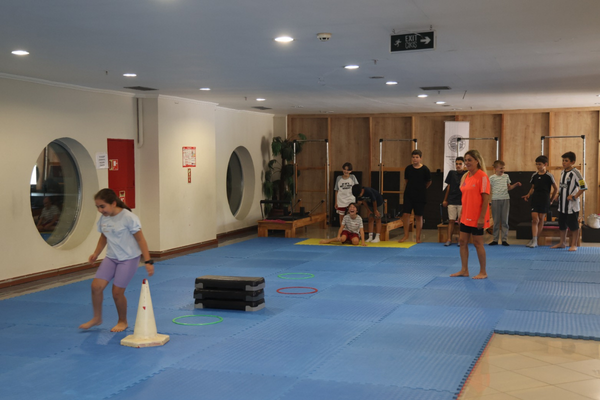 Marmaris Belediyesi yaz kurslarında çocuklar hem eğleniyor hem öğreniyor