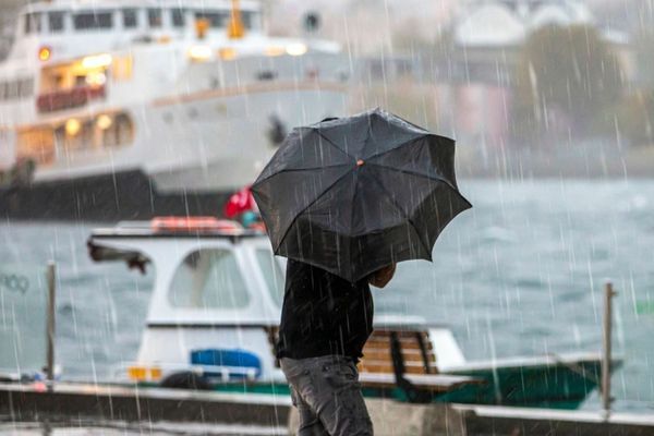 Meteoroloji’den kuvvetli yağış ve rüzgar uyarısı Meteoroloji’den kuvvetli yağış ve rüzgar uyarısı