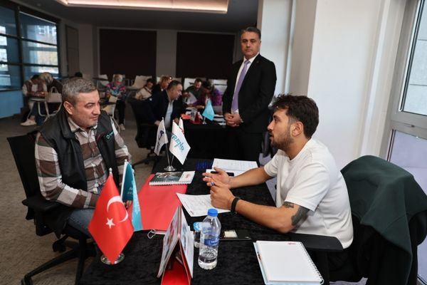 Nilüfer Belediyesi 125 kişiyi işverenlerle buluşturdu Nilüfer Belediyesi 125 kişiyi işverenlerle buluşturdu