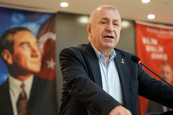 Özdağ, Antalya’da şehit aileleri ve gazilerle bir araya geldi Özdağ, Antalya’da şehit aileleri ve gazilerle bir araya geldi