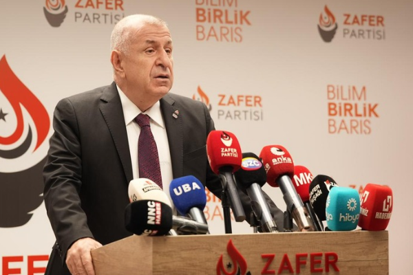  Özdağ: Bu milletin dini ve milli kutsallarına hakaret etmek hiç kimsenin haddi değildir