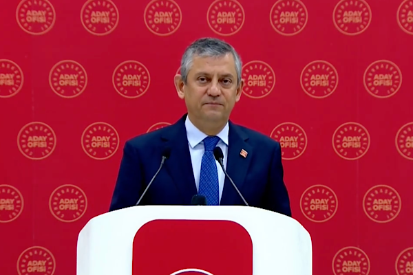 Özel: Kimse umutsuzluğa kapılmasın Özel: Kimse umutsuzluğa kapılmasın