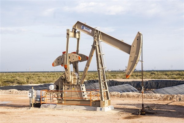 Petrol ve doğal gaz fiyatlarında yükseliş Petrol ve doğal gaz fiyatlarında yükseliş