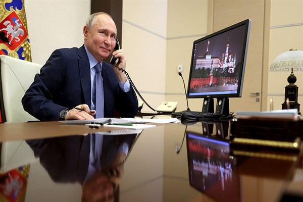 Putin ile Suudi Arabistan Veliaht Prensi Muhammed bin Selman telefonda görüştü Putin ile Suudi Arabistan Veliaht Prensi Muhammed bin Selman telefonda görüştü