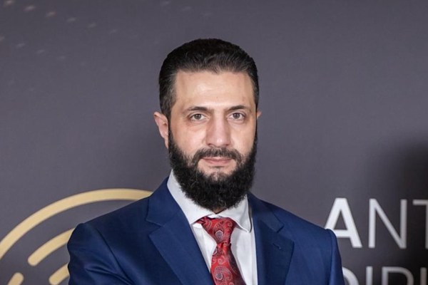 Şara: Mültecilerin güvenli dönüşü için işbirliği güçlendirilecek Şara: Mültecilerin güvenli dönüşü için işbirliği güçlendirilecek