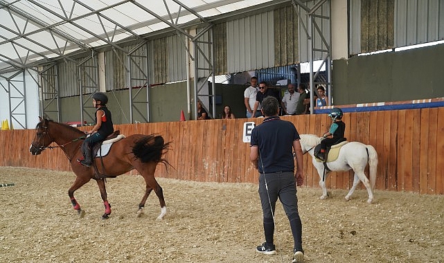 Seferihisar'dan milli takıma: Pony biniciliğinin yeni merkezi Turgut köyünde kuruldu