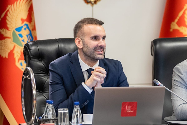 Spajic: Karadağ’dan 1 milyar euroluk otoyol yatırımı