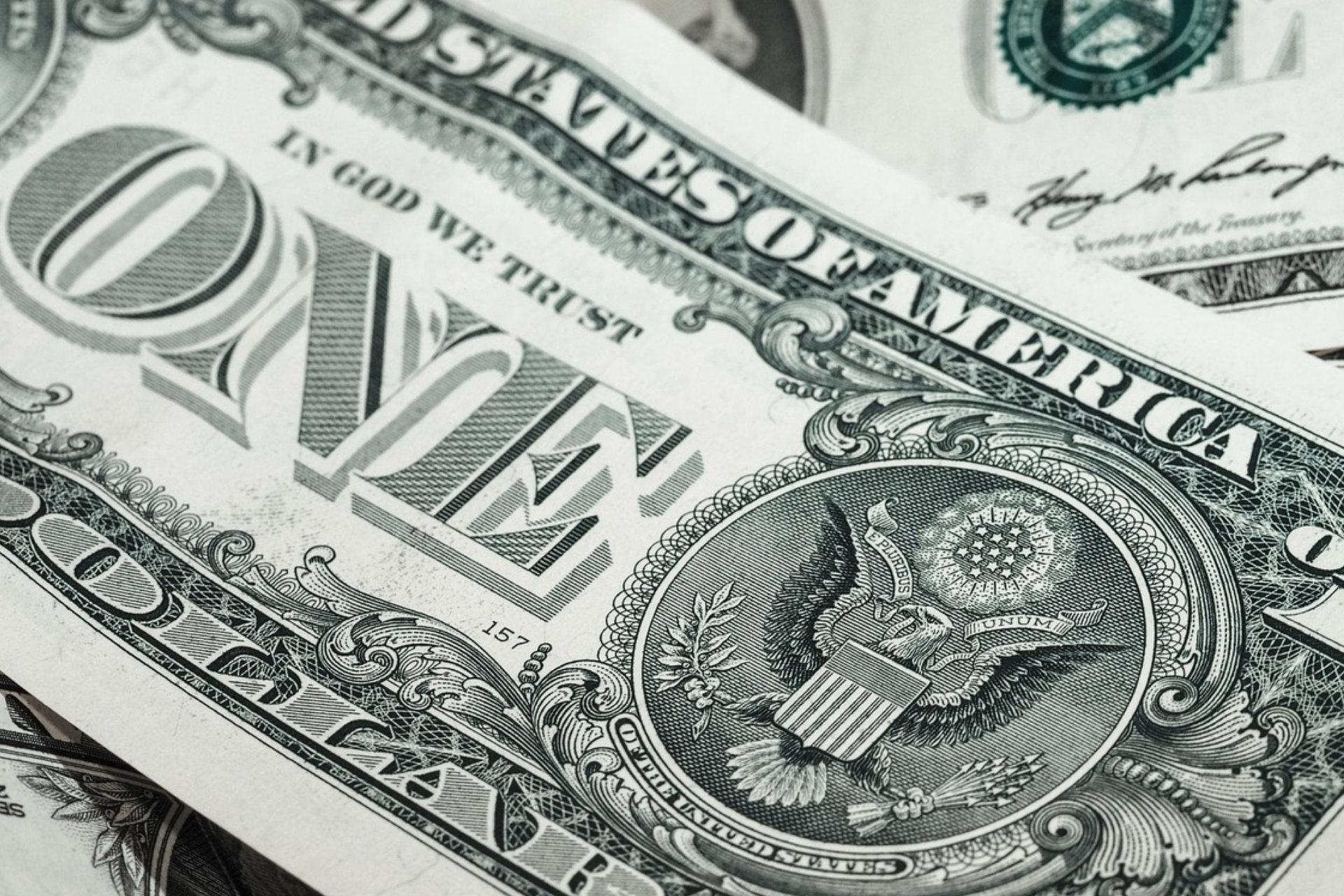 Tahvil faizleri geriledi, dolar endeksi 101,989 seviyesine yükseldi