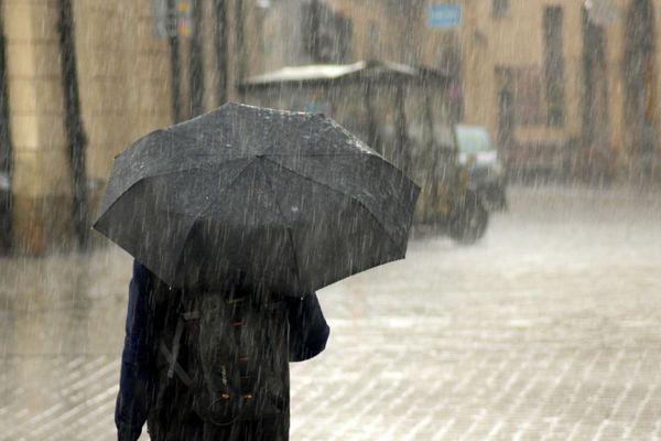 Tokat çevreleri için kuvvetli sağanak ve gök gürültülü yağış uyarısı Tokat çevreleri için kuvvetli sağanak ve gök gürültülü yağış uyarısı