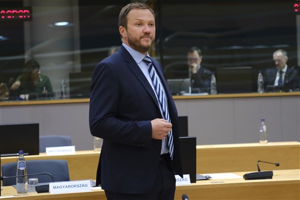 Tsahkna, Yabloko partisine verilen cezaları kınadı Tsahkna, Yabloko partisine verilen cezaları kınadı