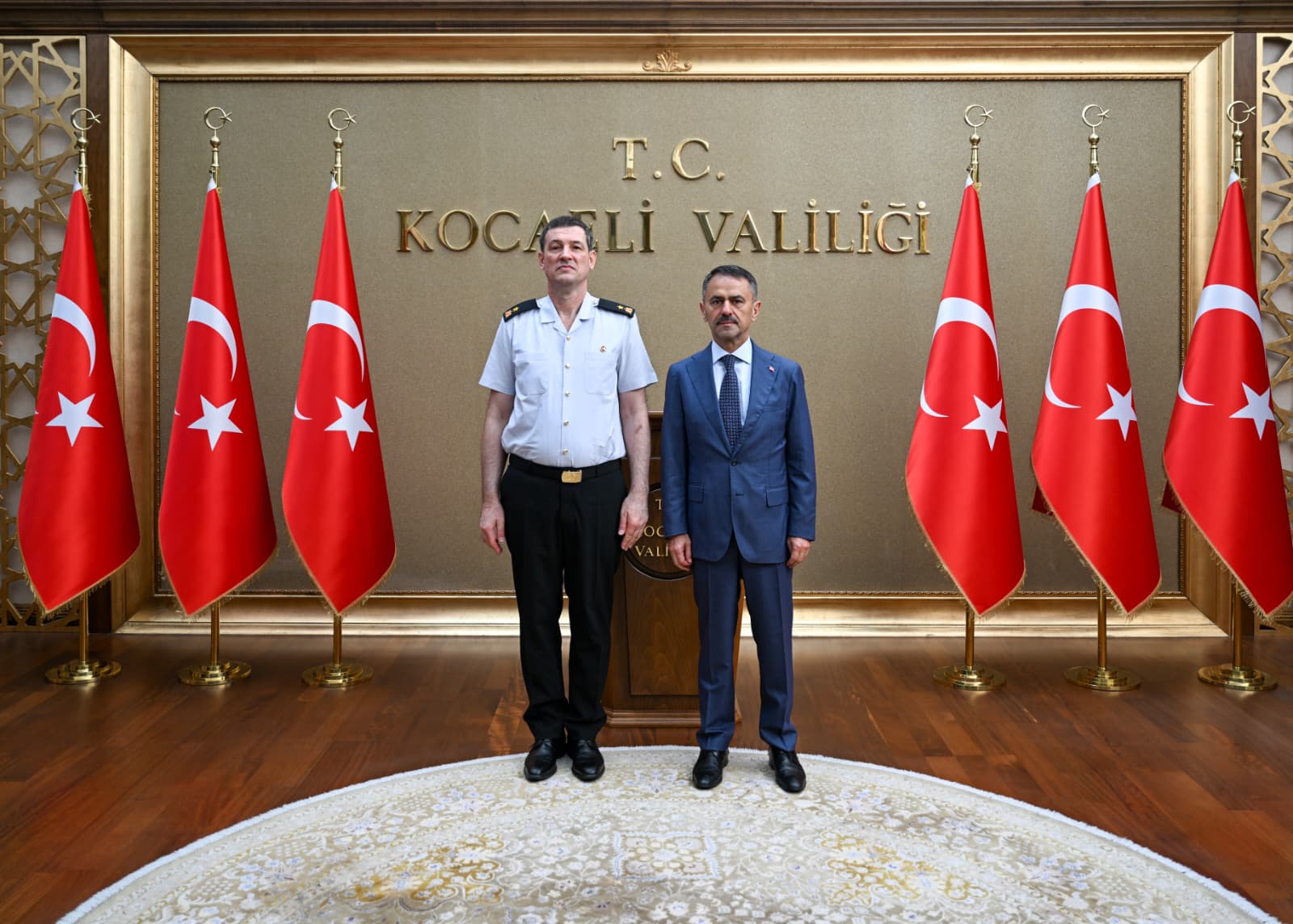 Tuğgeneral Şevket Avcı’dan Vali Aktaş’a ziyaret Tuğgeneral Şevket Avcı’dan Vali Aktaş’a ziyaret
